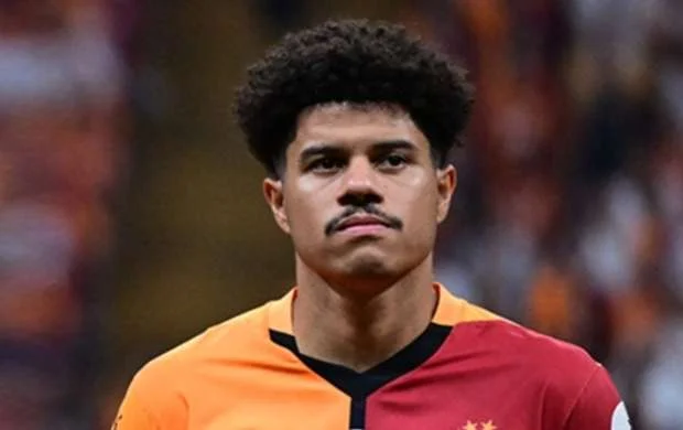 "Qalatasaray"ın ulduzu İngiltərə yolunda 