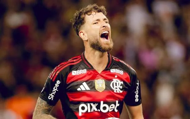 "Qalatasaray" və "Fənərbağça" Libertadores qalibinin izində 