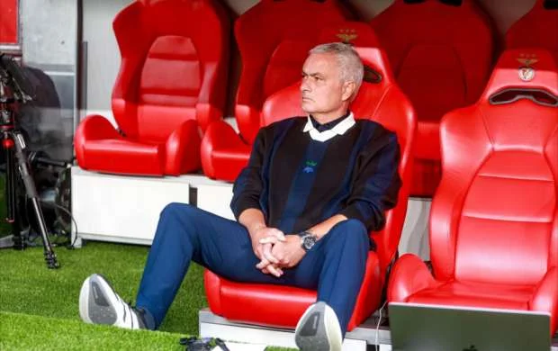 Mourinyu "Napoli"nin futbolçusundan forma aldı - "Ona görə Poqbanı ehtiyata göndərdim" 
