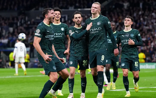 "Arsenal" lider olsa da, MS 4 göstəricidə öndədir 