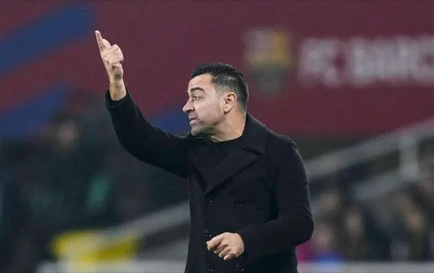 Xavi İngiltərə yolunda - O, eyni vaxtda 2 klubla danışıq aparır 