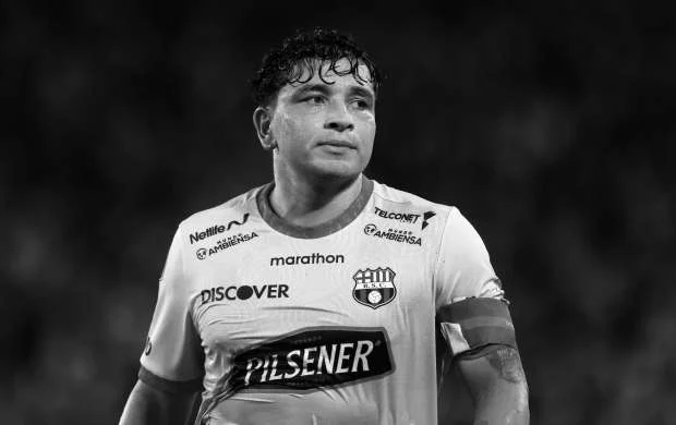 "Barselona"nın 34 yaşlı futbolçusu və xanımı qətlə yetirildi 