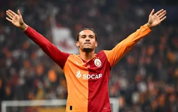 
Sanedən "Qalatasaray"a böyük jest
 