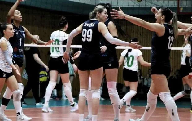 Voleybol üzrə Azərbaycan Yüksək Liqasında təxirə salınmış iki oyun keçirildi 