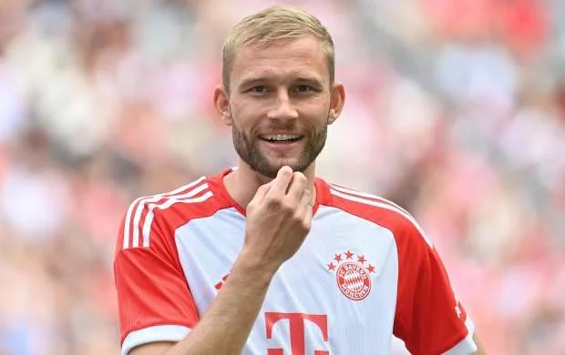 "Bayern Münhen"in yarımmüdafiəçisi ölkəsində ilin ən yaxşı futbolçusu oldu 