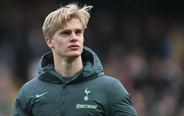 Lukas Berqval "Liverpul" yolunda? - "Tottenhem"in cavabı gecikmədi 
