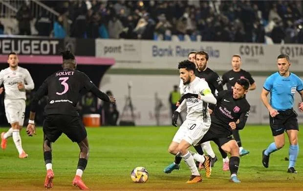 Məhsuldar ötürmə müəlliflərinin mübarizəsində iki lider var - STATİSTİKA 