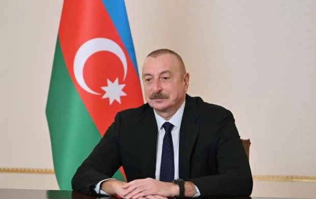 Prezident idmançılara ev verdi 