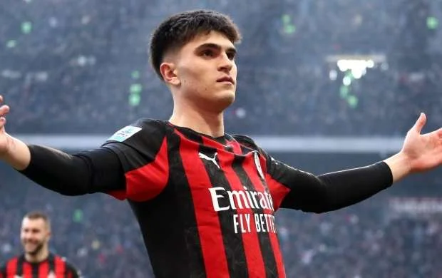"Milan" 19 yaşlı futbolçunu "Arsenal"a sata bilər - MƏBLƏĞ 