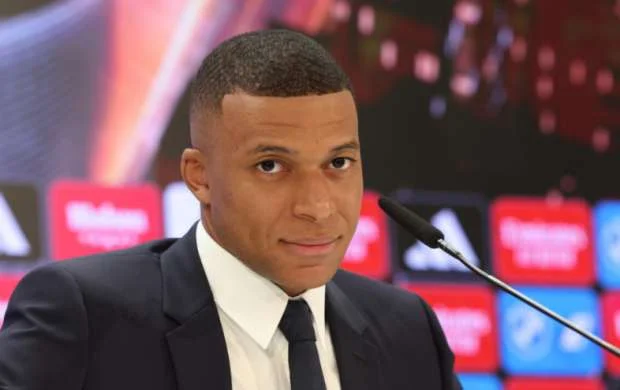 Mbappe sahibi olduğu kluba məşhur futbolçunu baş məşqçi gətirdi 