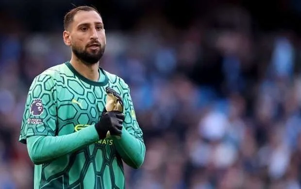 Donnarumma Türkiyə yolunda 