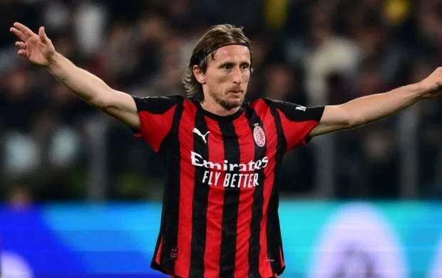 “Milan” Modriçin əvəzləyicisini İngiltərədə tapdı 