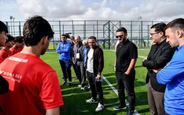 Azərbaycan millisi Hövsan Yarış Kompleksində ilk məşqinə çıxdı 