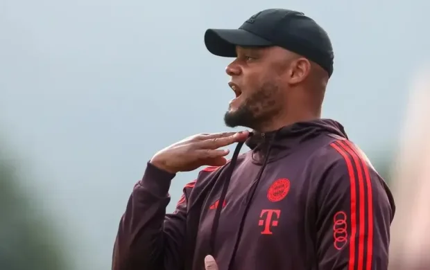 Məşqdə huşunu itirən Kompani xəstəxanaya yerləşdirildi -  "Bayern"dən açıqlama
