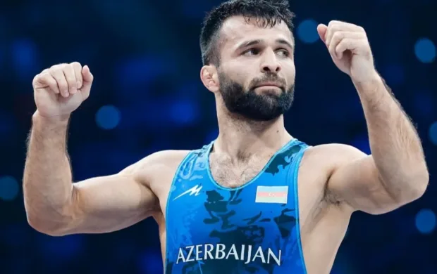 Eldəniz Əzizli beşqat dünya çempionu oldu 