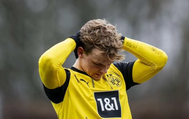 "Borussiya"nın futbolçusu bu kluba keçdi - RƏSMİ 