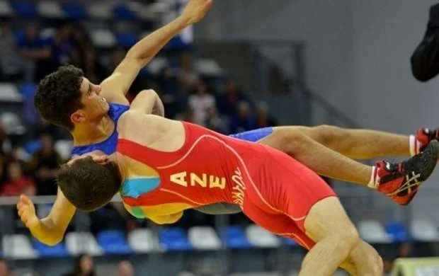 Güləş üzrə Azərbaycan çempionatında ilk günün finalçıları müəyyənləşdi 