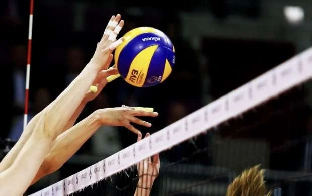 Azərbaycan Yüksək Liqası: "Turan" "Azərreyl"i, UNEC isə "DH Volley"i məğlub etdi 