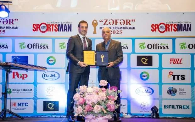 "Qarabağ"ın baş direktoru mükafatlandırıldı 