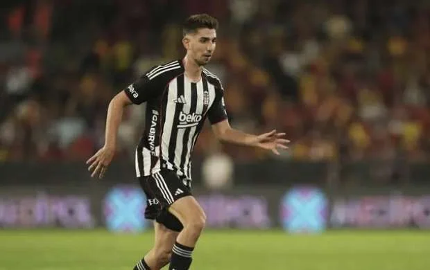 "Beşiktaş"ın gənc istedadı Portuqaliya yolunda 