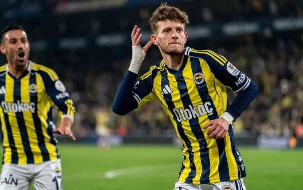 Şimanski karyerasını "Renn"də davam etdirəcək 