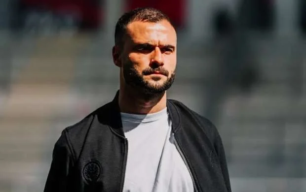 Şmitt "Qarabağ"a meydan oxudu: "Müdafiə haqda çox düşünməyəcəyik" 