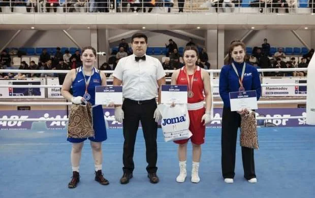 Qadın boksçular arasında Azərbaycan çempionatı başa çatdı 