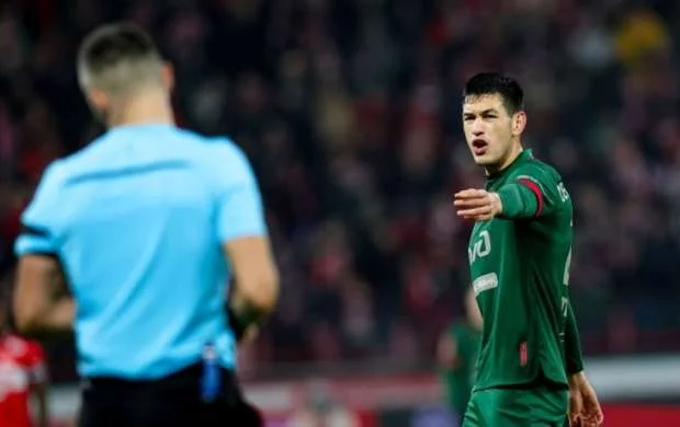 İstanbul nəhəngi "Lokomotiv"in futbolçusuna elçi düşdü 