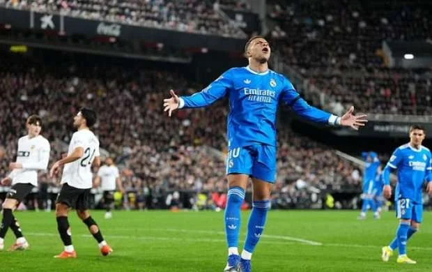 Mbappe özündən çıxdı: "Klounlar" 