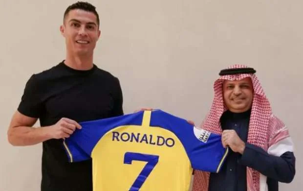 Ronaldunun boykotu: Ərəblər sərvətdən, portuqaliyalı mundialdan məhrum ola bilər 