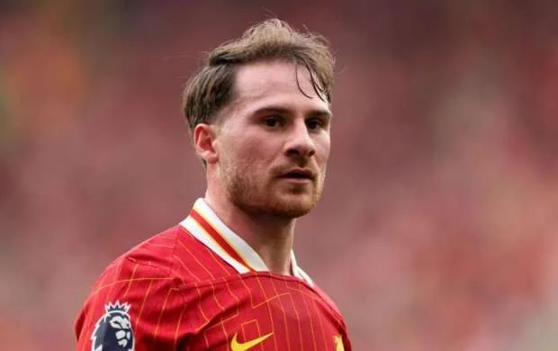 Dünya çempionu "Old Trafford" yolunda 