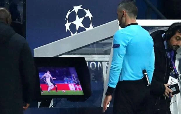 "Hakimlər VAR-dan asılı vəziyyətə düşüblər" 
