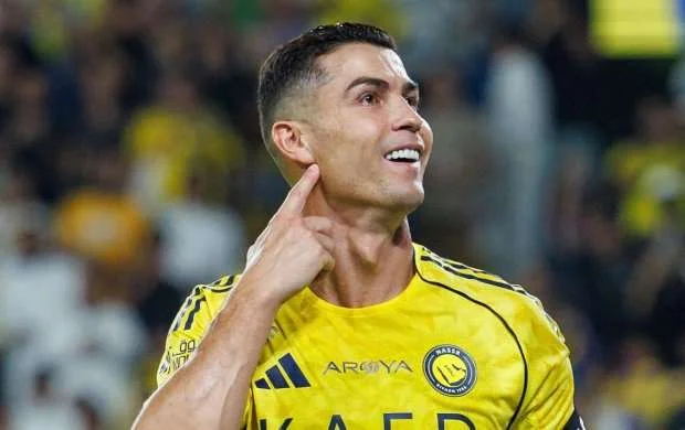 Ronaldu müsəlman komanda yoldaşları üçün oruc tutub 