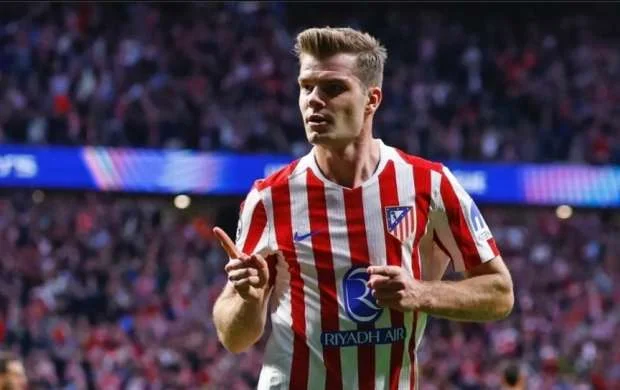 ÇL: Het-trik etdi, həftənin ən yaxşı futbolçusu oldu 