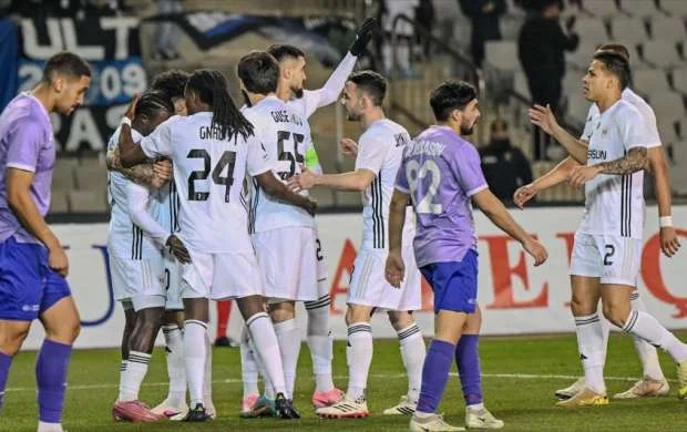"Qarabağ" "Neftçi"nin rekordunu təkrarladı 