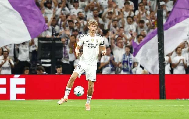 İngiltərə nəhəngi "Real"ın 20 yaşlı futbolçusunu istəyir - MƏBLƏĞ 