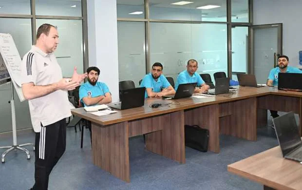 Əzizovun rəhbərliyi ilə UEFA B kateqoriyalı qapıçı məşqçisi kursunun 1-ci mərhələsi bitdi 