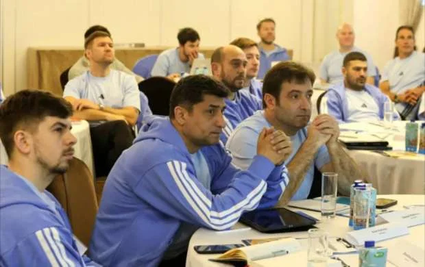 Aslan Kərimov UEFA-nın seminarında 