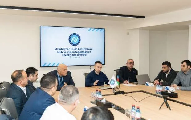 25 klub və idman təşkilatına lisenziya təqdim edildi 