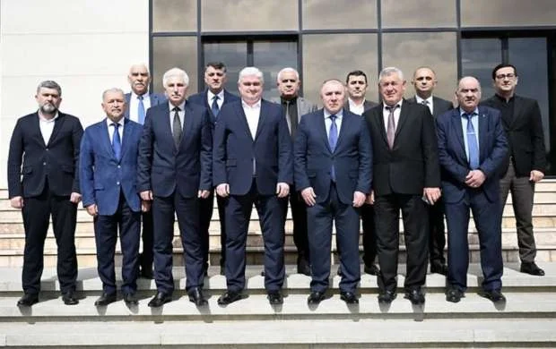AFFA-nın baş katibi Regional Futbol Federasiyalarının rəhbərləri ilə görüş keçirdi 