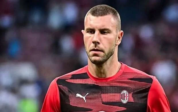 "Qalatasaray" Pavloviç üçün yenidən hərəkətə keçir 