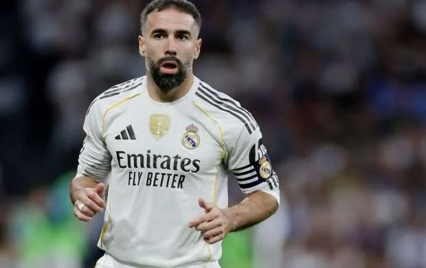 Karvaxal "Real"dan ayrılır? 