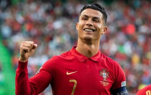 "Ronaldusuz Portuqaliya adi komandaya bənzəyir" - Mourinyu 