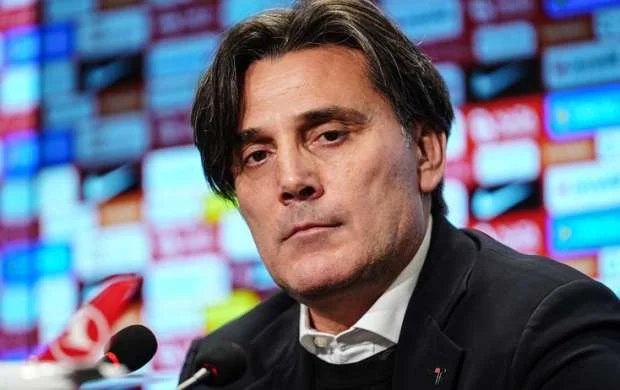 Montella göz yaşlarını saxlaya bilmədi: "Bu, mənim karyeramın zirvəsidir!" 