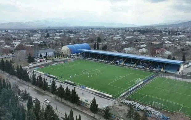 Tovuz şəhər stadionunun qazonu yenidənqurmadan sonra təftiş edildi 