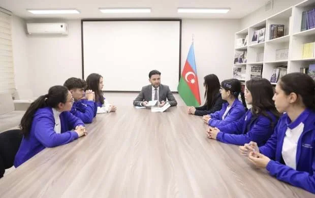 Azərbaycan Kamandan Oxatma Federasiyasında idmançılara yeni idman dərəcələri təqdim edildi 