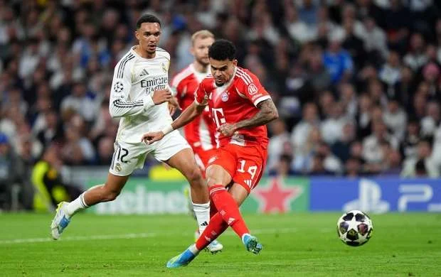 "Bayern"in geri çəkilməsi məni təəccübləndirdi" - Toni Kroos 