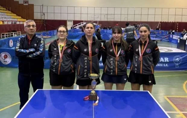 Azərbaycan stolüstü tennisçiləri Türkiyə Superliqasının mükafatçısı oldular 