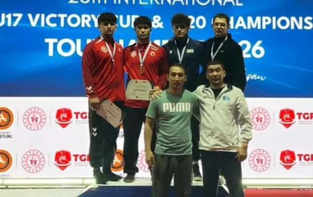 Azərbaycanın daha 6 güləşçisi Antalyada medal qazandı 