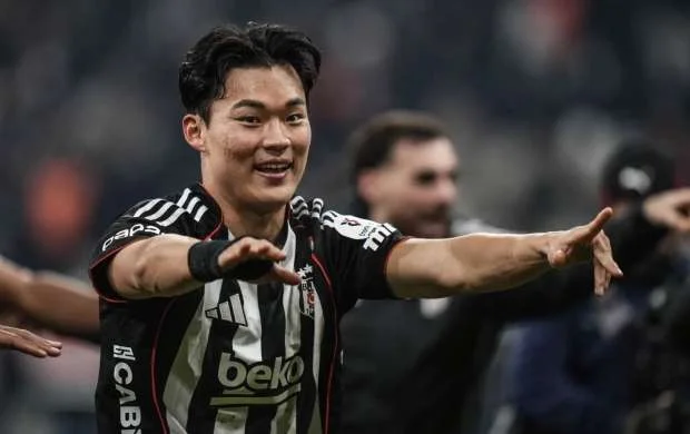 "Beşiktaş"ın ulduzu "Mançester Yunayted" yolunda 
